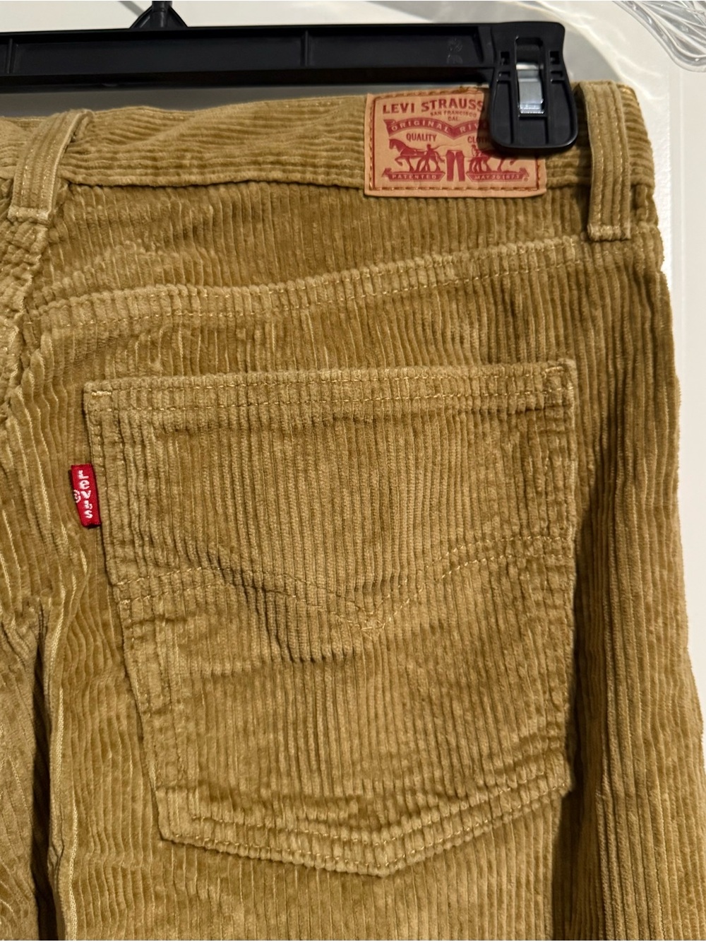 Levi's Men's Corduroy Pants in Light Brown